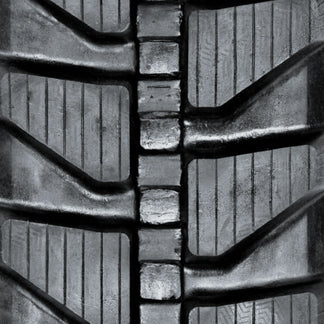 230x48x64 Mx Rubber Track – tread close-up