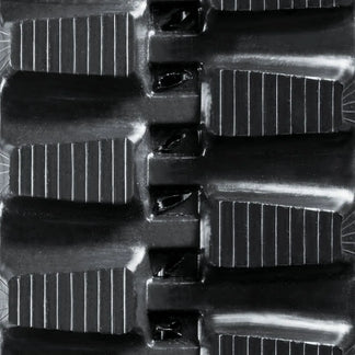 Kubota U35-4 Rubber Tracks | 300x52.5Wx84 - tread close-up