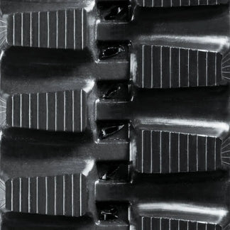 300x52.5Wx84 Block Rubber Track – tread close-up
