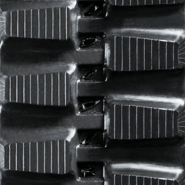 300x52.5Wx84 Block Rubber Track – tread close-up