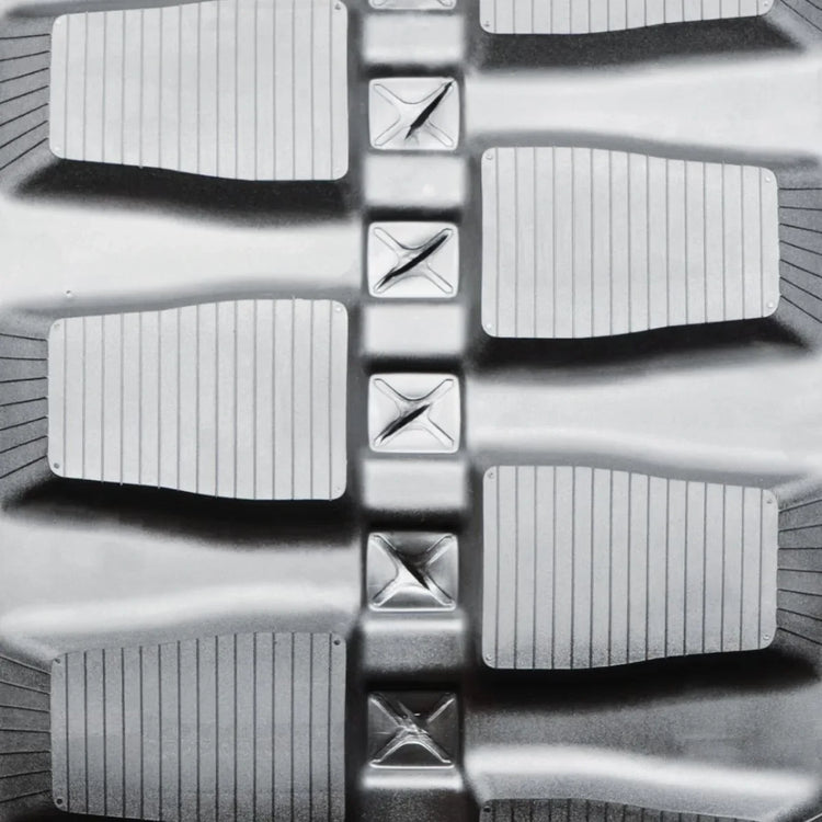 320x86x50 Staggered Block rubber track tread close-up
