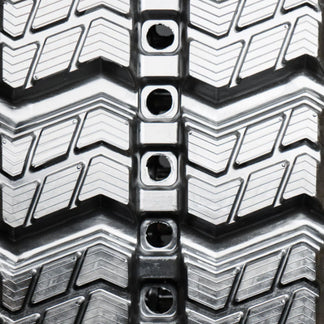 400x86x55 Z Max Rubber Track – tread close-up