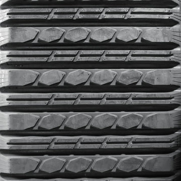 457x101.6x51 Multi Bar Rubber Track – tread close-up