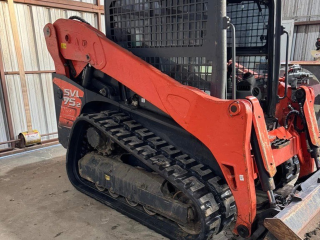 Kubota SVL75-2