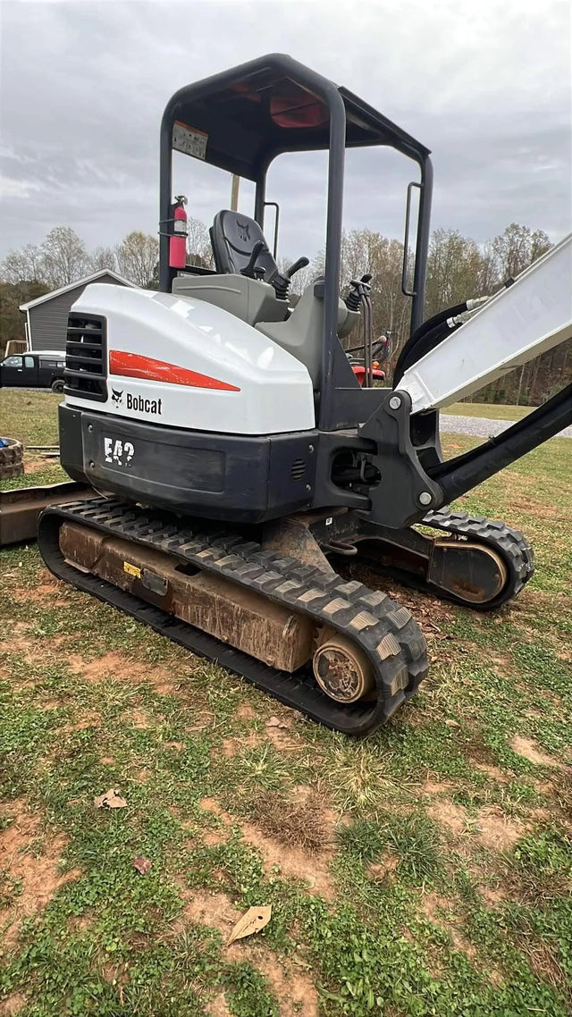 Bobcat E42 — 300x52.5Nx92 Install
