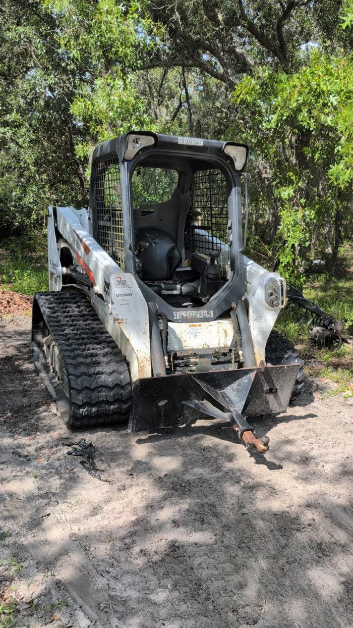 Bobcat T190 — 320/400x86x49 Install