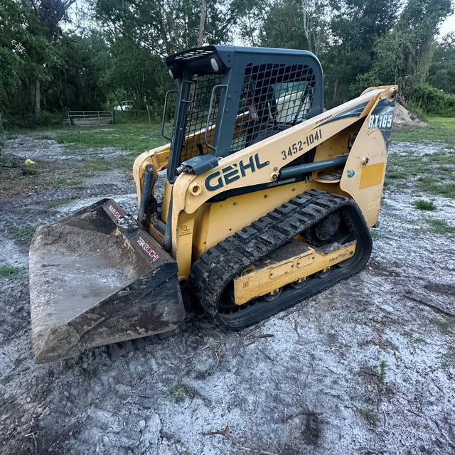 Gehl RT165 — 400x86x49 C-Block Install