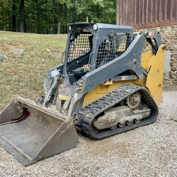John Deere 317G