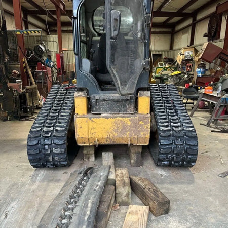 John Deere 333G rubber tracks for compact equipment - image 2