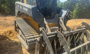John Deere 333G