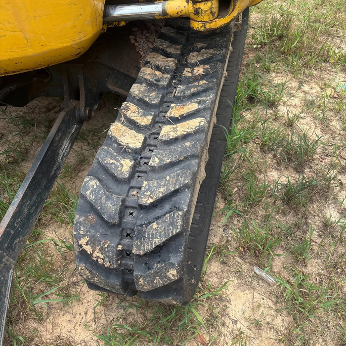John Deere 35G — 300x52.5Nx86 Install
