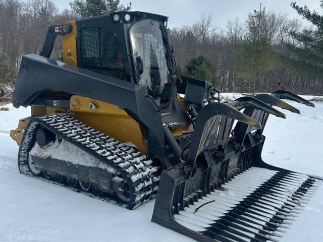 Takeuchi TL12V2 — Land Clearing Tracks