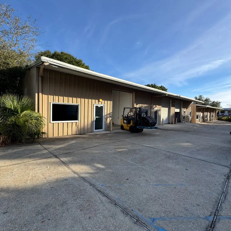 rubber track pickup location, Destin, Florida